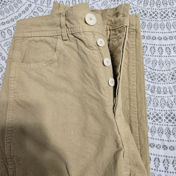 Jesse kamm womens jeans, size 2. Like new.